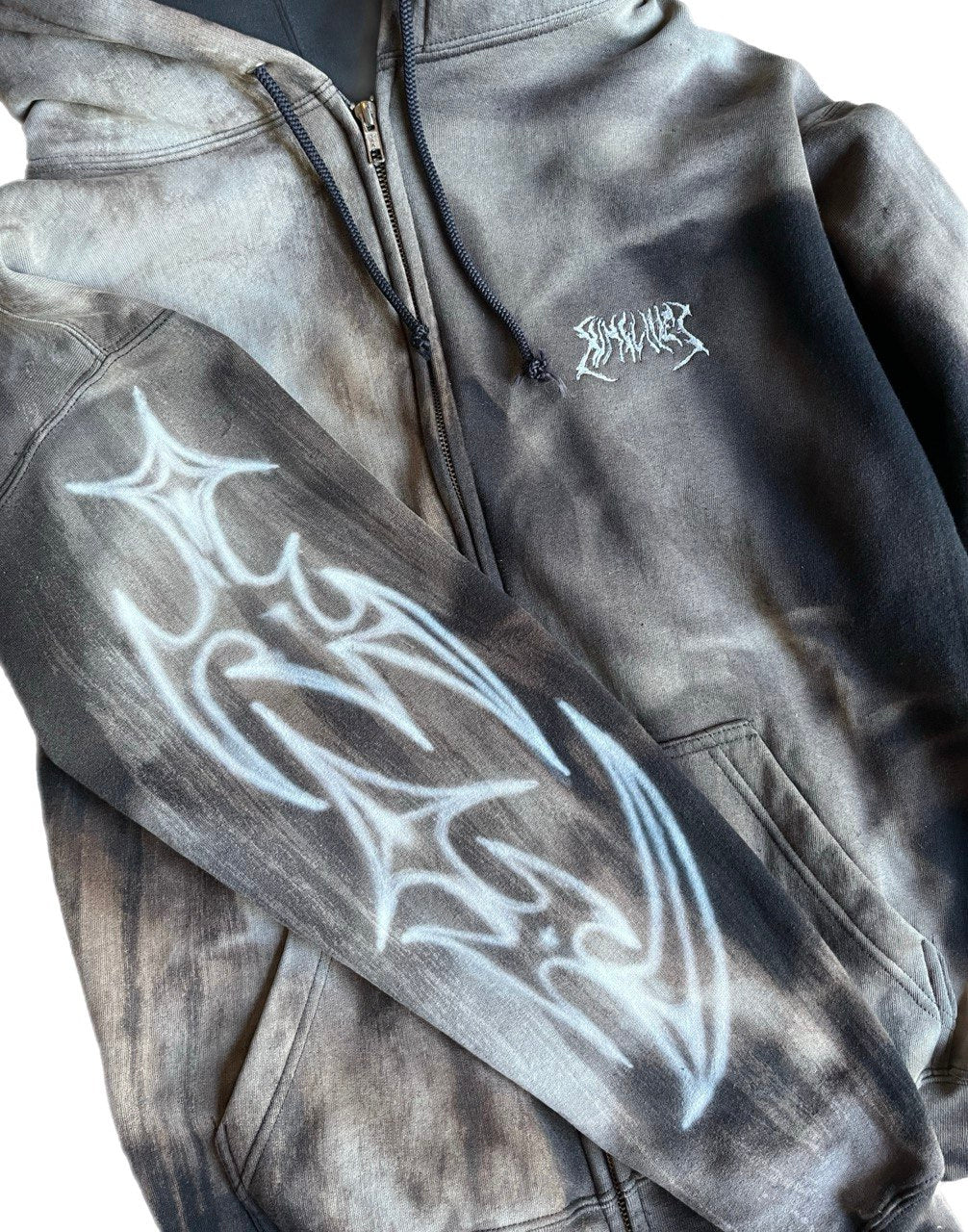 "9" airbrushed zip up